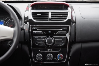 2015款幻速H2 1.5L自动舒适型