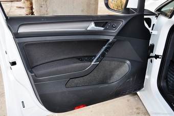 2015款高尔夫1.4TSI手动舒适型