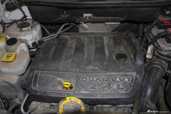 2014款指南者改款2.4L四驱豪华版