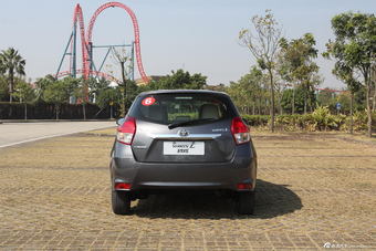 2014款YARiS L致炫1.5L自动锐动版