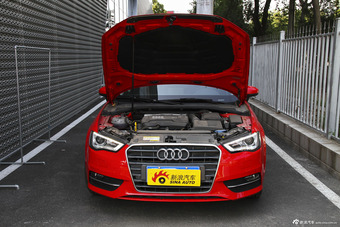2015款奥迪A3 Sportback 1.8T自动40TFSI豪华型图片