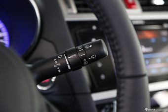 2016款傲虎2.5L自动运动导航版