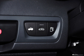 2015款东风标致508自动旗舰版