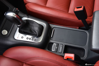 2015款途观2.0TSI自动四驱旗舰版