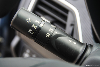 2014款福美来M5 1.6L手动标准型