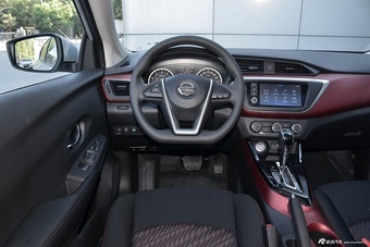 2016款蓝鸟1.6L自动智酷版