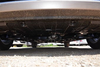 2016款朗动1.6L手动尊贵型