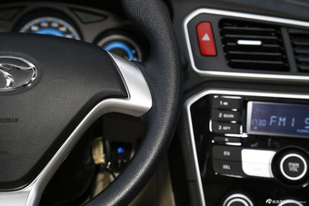 2015款V3菱悦1.5L手动幸福版