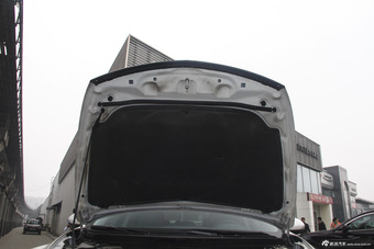 2015款睿翼轿跑2.0L自动豪华版