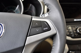 2014款逸动1.6L手动豪华型