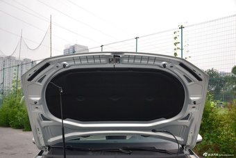 2017款迈腾2.0T自动380TSI DSG 旗舰型