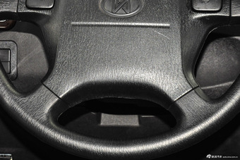 2014款骐铃T5 2.8T手动两驱超值版加长轴距JE493ZLQ4E