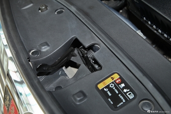 2012款荣威950 2.4L LUX豪华版