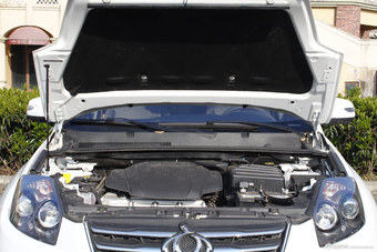 2015款吉利GX7 2.0L运动版自动尊贵型