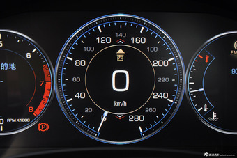 2015款凯迪拉克XTS 28T铂金版