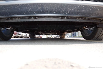 2016款英菲尼迪Q50L 2.0T自动豪华运动版