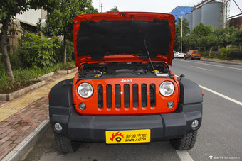 2015款牧马人3.6L四门版Rubicon图片