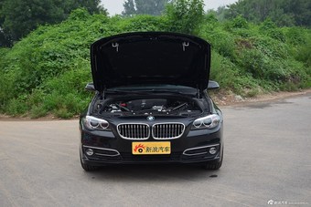 2017款宝马5系2.0T自动528Li豪华设计套装
