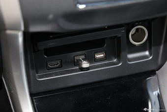 2016款凌派1.8L自动旗舰版