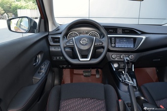 2016款蓝鸟1.6L自动智炫版