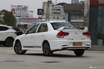 2015款V3菱悦1.5L手动风采版