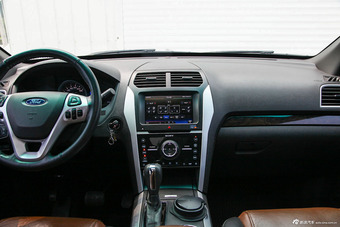 2013款探险者 3.5L尊享型