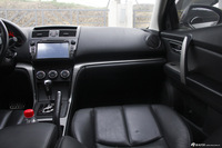 2015款睿翼轿跑2.0L自动豪华版