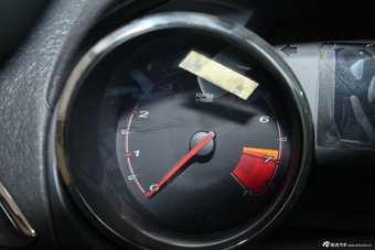 2012款MG5 1.5L自动精英版