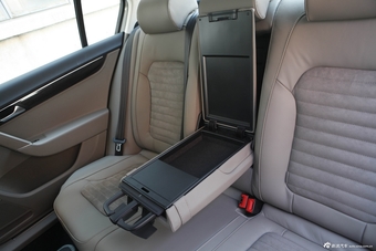 2013款迈腾2.0TSI尊贵型