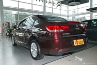 2013款世嘉三厢1.6L手动品尚型