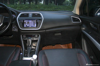 2014款锋驭1.6L CVT精英型