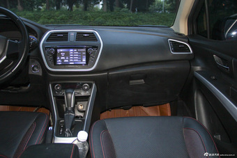 2014款锋驭1.6L CVT精英型