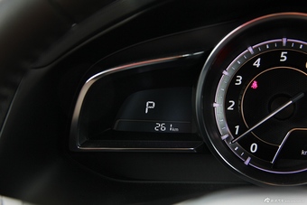 2016款马自达CX-4 2.5L自动四驱蓝天无畏版