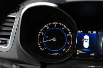 2016款瑞虎5 2.0L自动家悦版