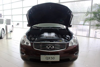 2013款英菲尼迪QX50到店实拍