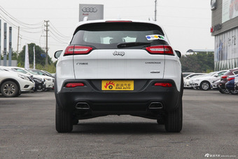 2016款自由光2.4L自动领先版