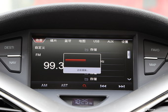 2016款奔腾B70 1.8T自动运动尊贵型