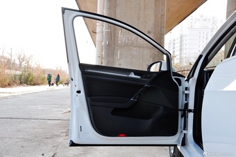 2015款高尔夫1.4TSI手动舒适型