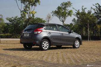 2014款YARiS L致炫1.5L自动锐动版