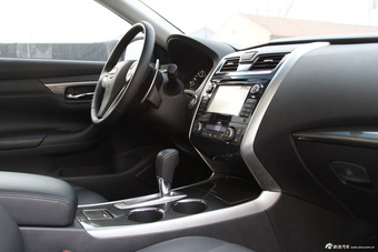 2013款天籁实拍图