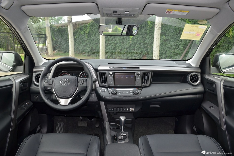 2016款RAV4荣放2.5L自动四驱精英型