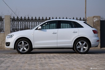 2016款奥迪Q3 2.0T自动35TFSI典藏版智领型