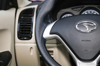 2015款V3菱悦1.5L手动幸福版