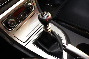 2014款众泰T600 1.5T手动精英型