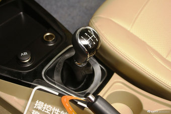 2014款五菱宏光S 1.5L豪华型