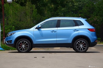 2016款森雅R7 1.6L手动尊贵型