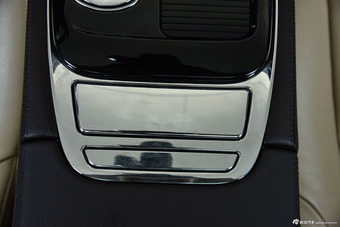 2015款捷豹XJL 3.0 SC典雅商务80周年典藏版