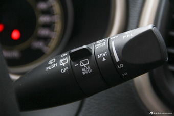 2014款自由光 2.4L自动都市版