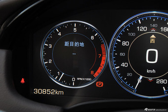 2015款凯迪拉克XTS 28T铂金版