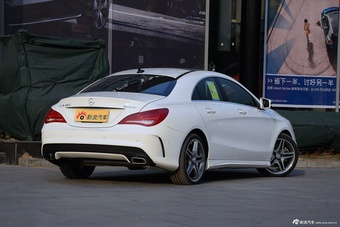 2016款奔驰CLA级 CLA220 2.0T自动4MATIC